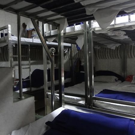 Aashiyana Dormitory Bombay Exterior foto